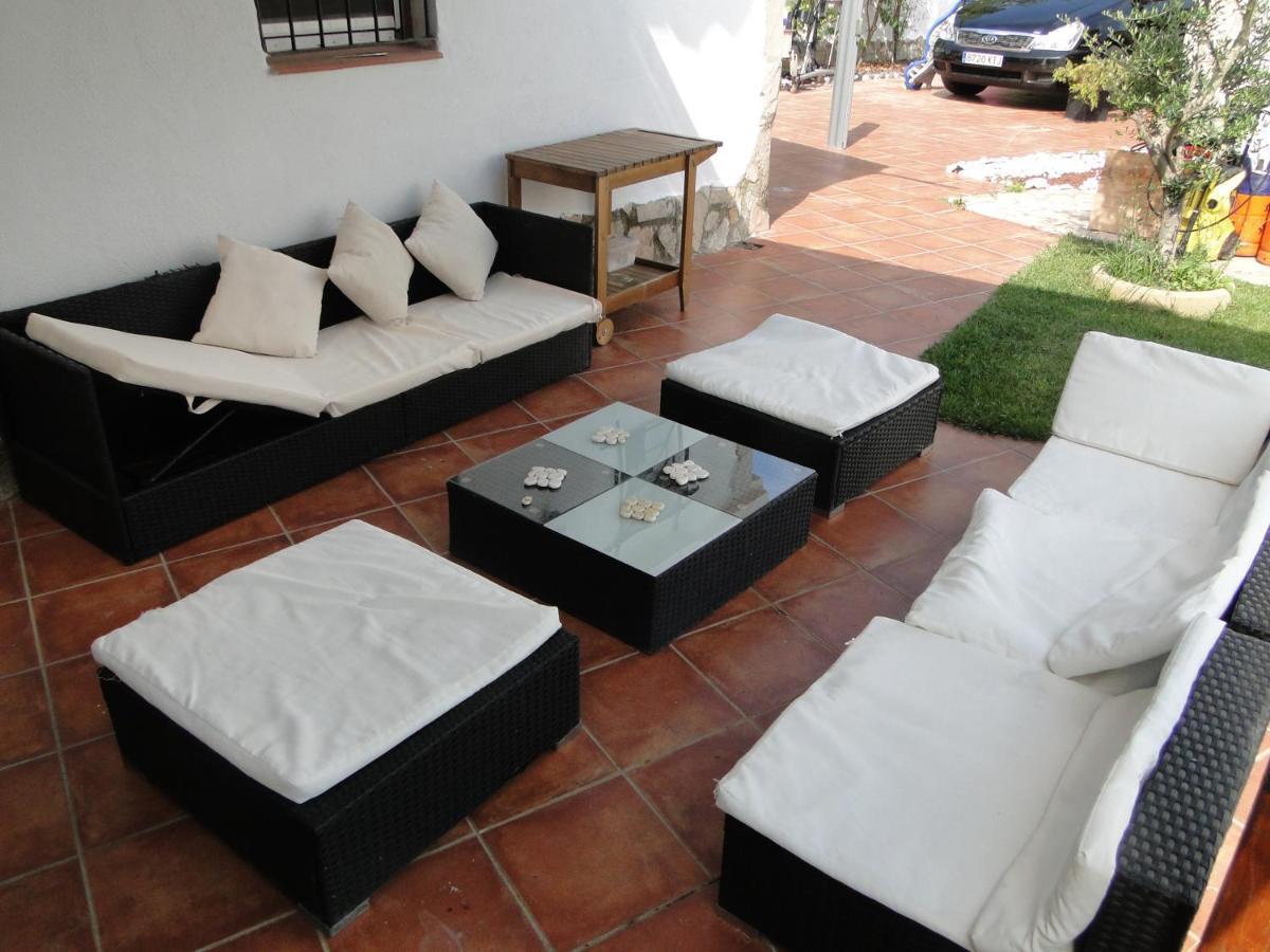 Detached Villa For 6 People In Lloret De Mar With Comunal Outdoor Swimming Pool Puigventos Kültér fotó