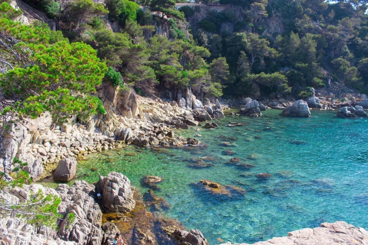 Detached Villa For 6 People In Lloret De Mar With Comunal Outdoor Swimming Pool Puigventos Kültér fotó