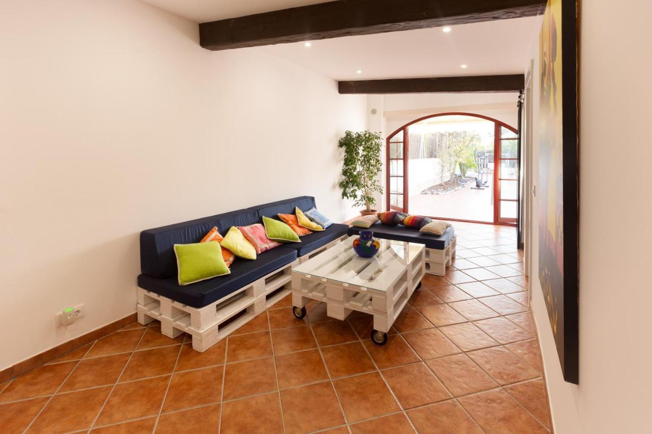 Detached Villa For 6 People In Lloret De Mar With Comunal Outdoor Swimming Pool Puigventos Kültér fotó