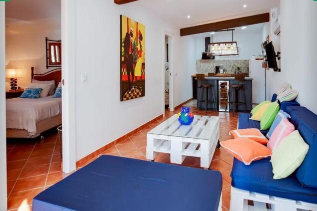 Detached Villa For 6 People In Lloret De Mar With Comunal Outdoor Swimming Pool Puigventos Kültér fotó