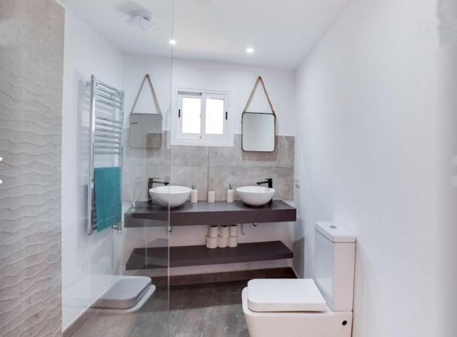 Detached Villa For 6 People In Lloret De Mar With Comunal Outdoor Swimming Pool Puigventos Kültér fotó